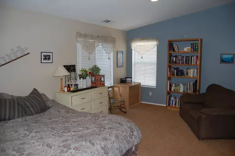 42136 Tropez Dr, Lancaster, CA 93536 photo 13