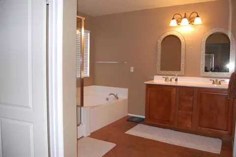 42136 Tropez Dr, Lancaster, CA 93536 photo 15