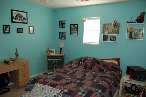 42136 Tropez Dr, Lancaster, CA 93536 photo 17