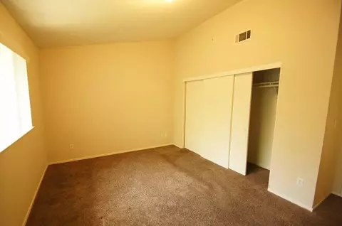 1632 Kettering St E, Lancaster, CA 93535 photo 9