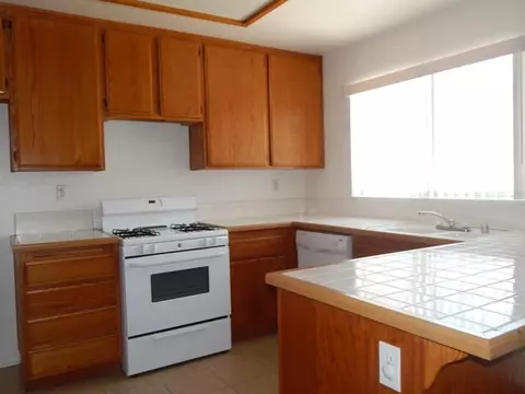 1312 Bexley Ave, Palmdale, CA 93550 photo 8