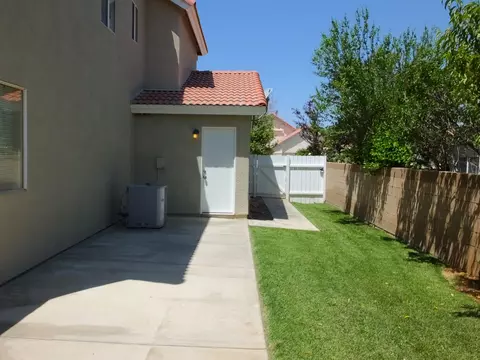 43814 Amy Ct, Lancaster, CA 93535 photo 4