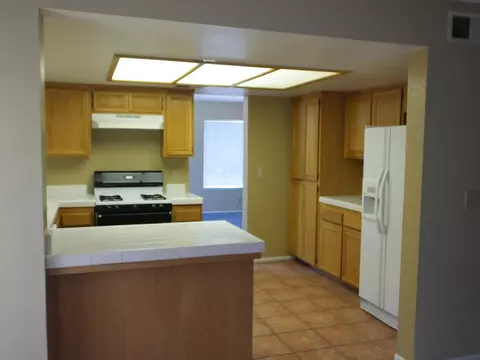 43814 Amy Ct, Lancaster, CA 93535 photo 12