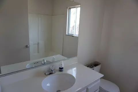 44726 Shadowcrest Dr, Lancaster, CA 93536 photo 9