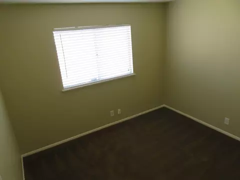 1061 Herzel Ave, Lancaster, CA 93535 photo 14