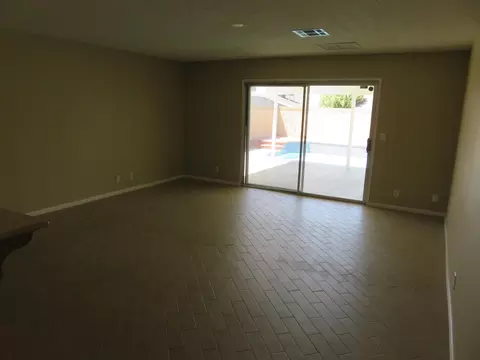 1061 Herzel Ave, Lancaster, CA 93535 photo 11
