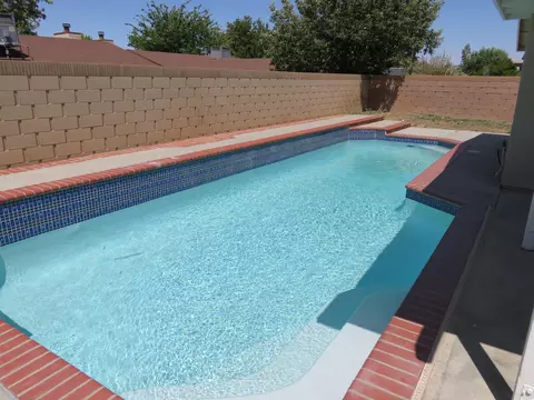 1061 Herzel Ave, Lancaster, CA 93535 photo 26