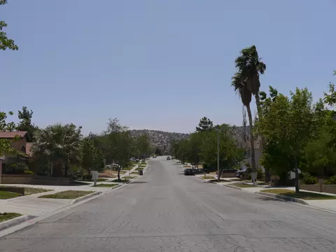 38772 Juniper Tree Rd, Palmdale, CA 93551 photo 2