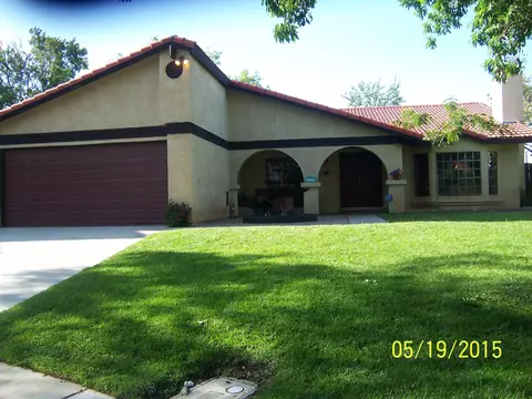 1337 Pascal Ct, Lancaster, CA 93535 photo 1