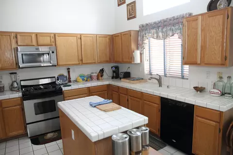 1925 Shamrock Ave, Palmdale, CA 93550 photo 14