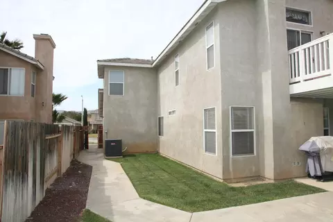 1925 Shamrock Ave, Palmdale, CA 93550 photo 6