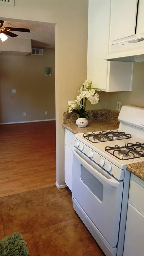 2554 Olive Dr #183, Palmdale, CA 93550 photo 3