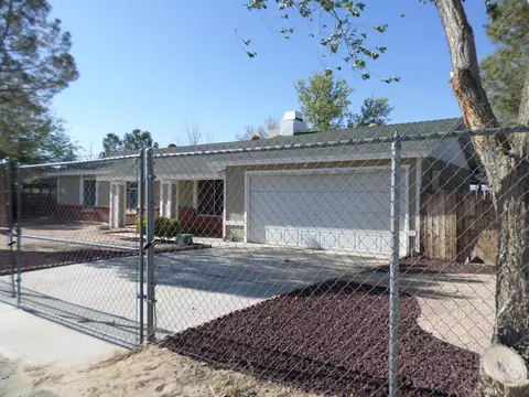 17701 Mossdale Ave, Lancaster, CA 93535 photo 3