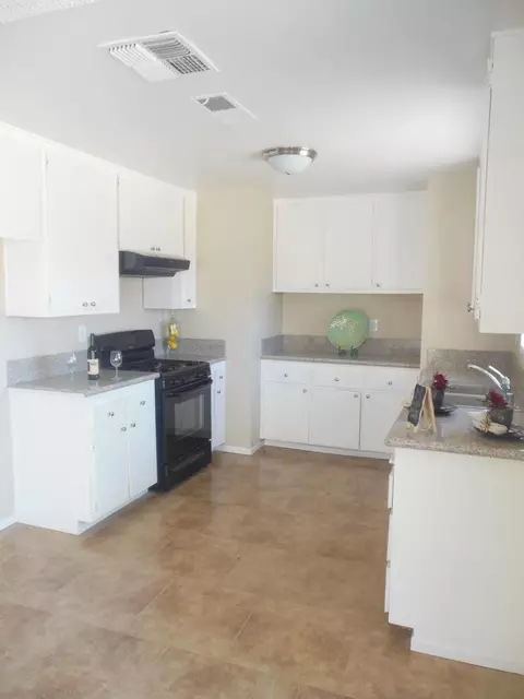 17701 Mossdale Ave, Lancaster, CA 93535 photo 21