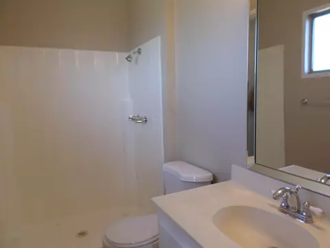 17701 Mossdale Ave, Lancaster, CA 93535 photo 9
