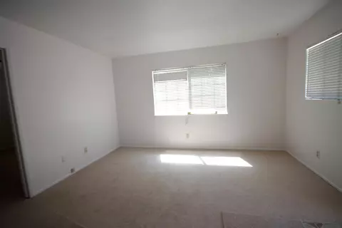 43256 7th St E, Lancaster, CA 93535 photo 3