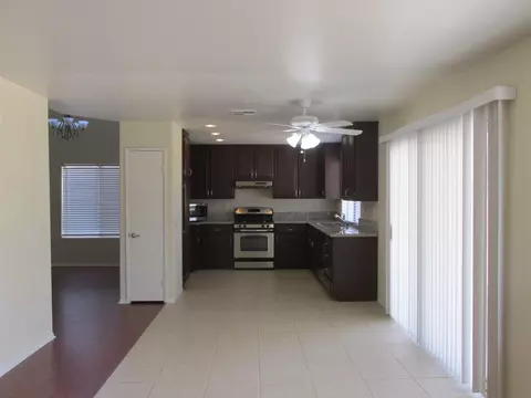 1821 Brennan Ct, Lancaster, CA 93534 photo 4