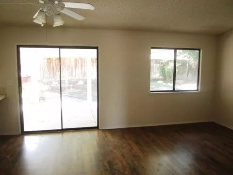38113 42nd St E, Palmdale, CA 93552 photo 5