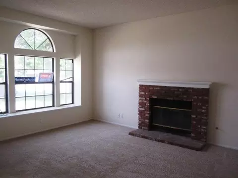 38113 42nd St E, Palmdale, CA 93552 photo 3