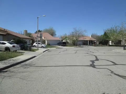 4536 Table Mountain Rd, Palmdale, CA 93552 photo 4