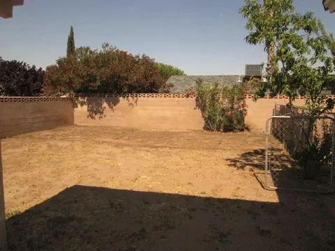 37318 27th St, Palmdale, CA 93550 photo 32