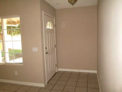 37318 27th St, Palmdale, CA 93550 photo 6