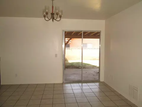 37318 27th St, Palmdale, CA 93550 photo 10