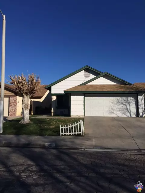 37636 15th St E, Palmdale, CA 93550 photo 1