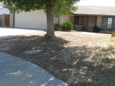 37824 Silk Tree Ln, Palmdale, CA 93550 photo 3
