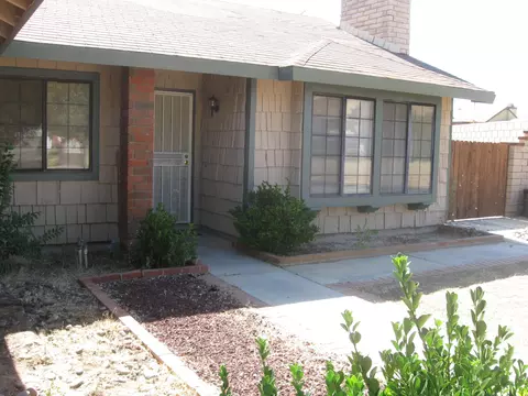 37824 Silk Tree Ln, Palmdale, CA 93550 photo 1