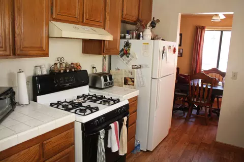 37526 48th St, Palmdale, CA 93552 photo 3