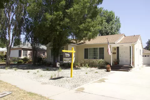 17530 Lemay St, Van Nuys, CA 91406 photo 2