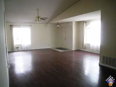 1746 Michael Dr, Lancaster, CA 93535 photo 2