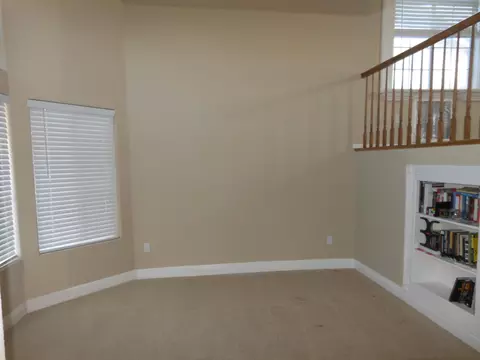 3239 Willowbrook Ave, Palmdale, CA 93551 photo 2
