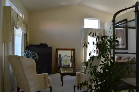 36913 57th St E, Palmdale, CA 93552 photo 4