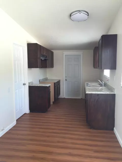 44133 2nd St E, Lancaster, CA 93535 photo 3