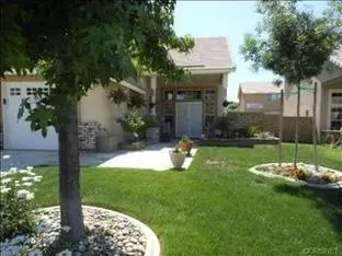 42315 Aaron Ct, Lancaster, CA 93536 photo 2