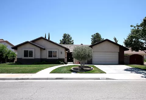 2838 Vahan Ct, Lancaster, CA 93536 photo 1