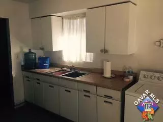 639 E Ovington St, Lancaster, CA 93535 photo 4