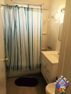 639 E Ovington St, Lancaster, CA 93535 photo 13