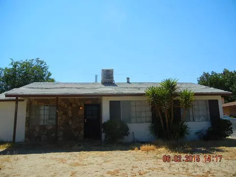 38651 36th St E, Palmdale, CA 93550 photo 1