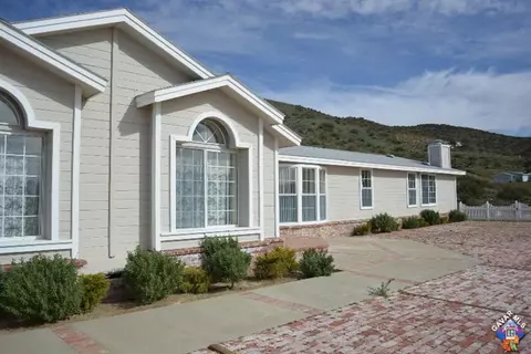 6749 Ranchitos Dr, Acton, CA 93510 photo 3