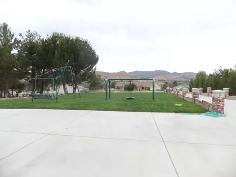 2566 Briar Glen Rd, Acton, CA 93510 photo 1