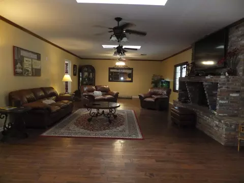 2566 Briar Glen Rd, Acton, CA 93510 photo 9