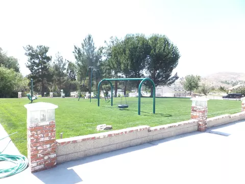 2566 Briar Glen Rd, Acton, CA 93510 photo 3