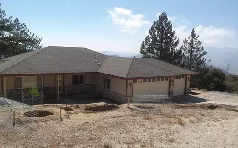 25420 Ranger Ct, Tehachapi, CA 93561 photo 2