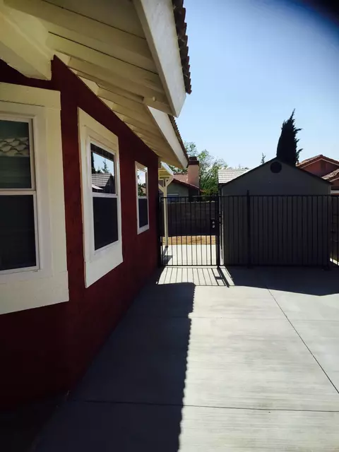 37037 33rd St E, Palmdale, CA 93550 photo 5
