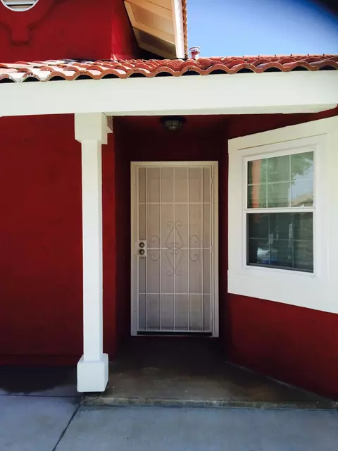 37037 33rd St E, Palmdale, CA 93550 photo 3