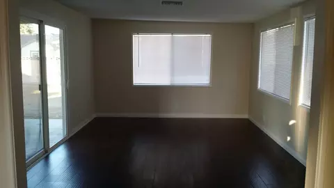 38520 33rd St E, Palmdale, CA 93550 photo 4