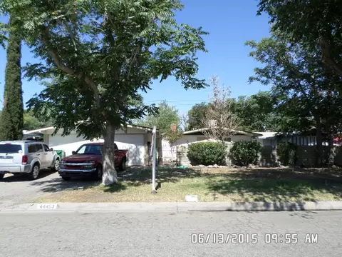 44453 3rd St E, Lancaster, CA 93535 photo 1